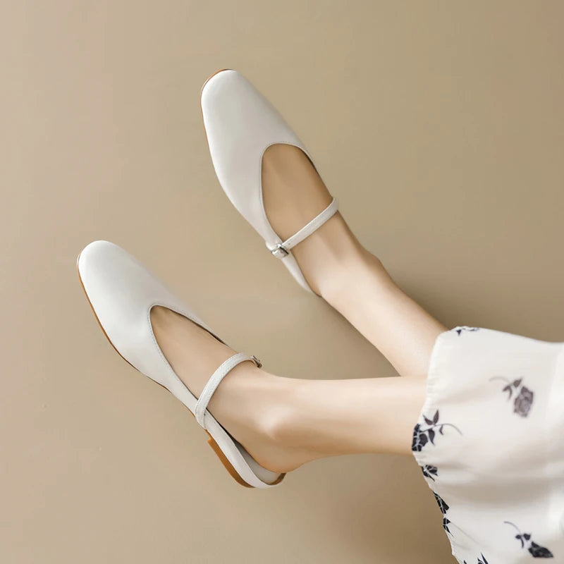 Chic Orthopedic Sandals with Unique Design
