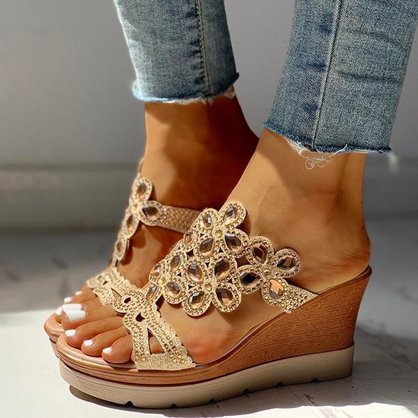 Beautifully Crafted Orthopedic Sandals