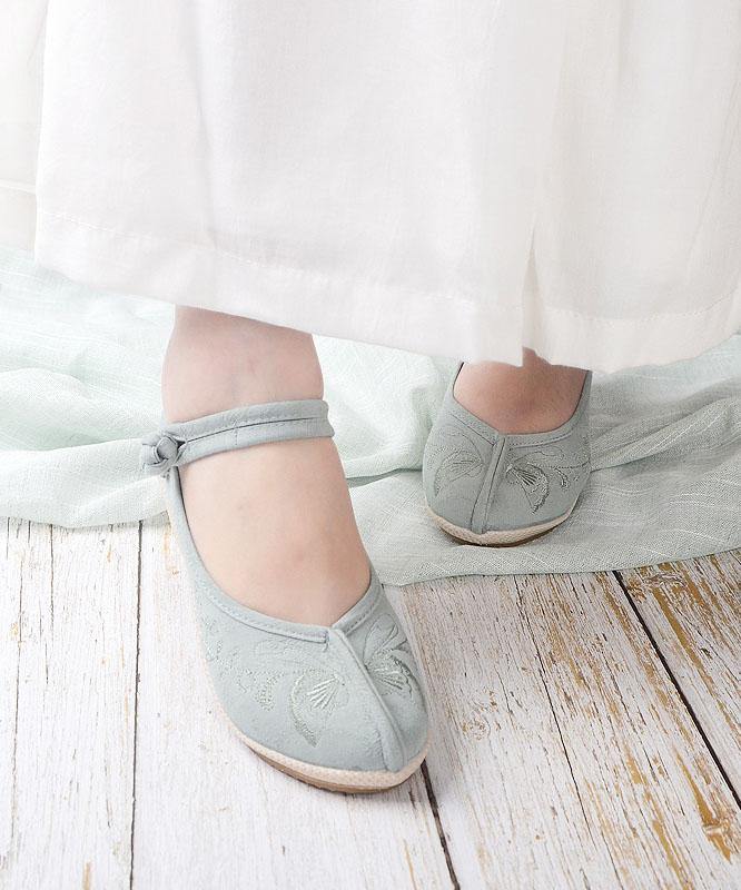 Graceful Orthopedic Heels for Modern Look