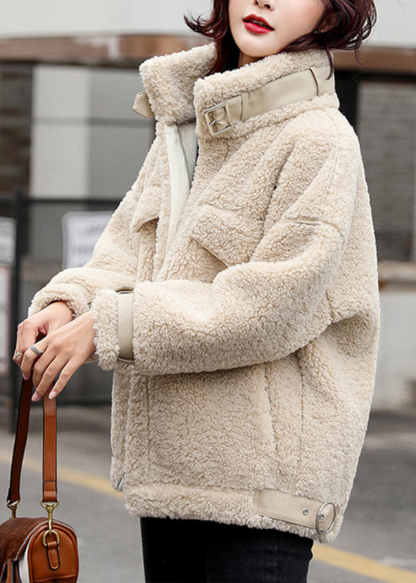 Elegantly Styled Coat for Everyday Wear