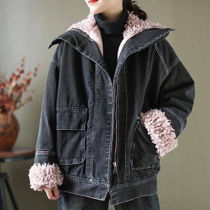 Elegantly Styled Jacket for Everyday Wear