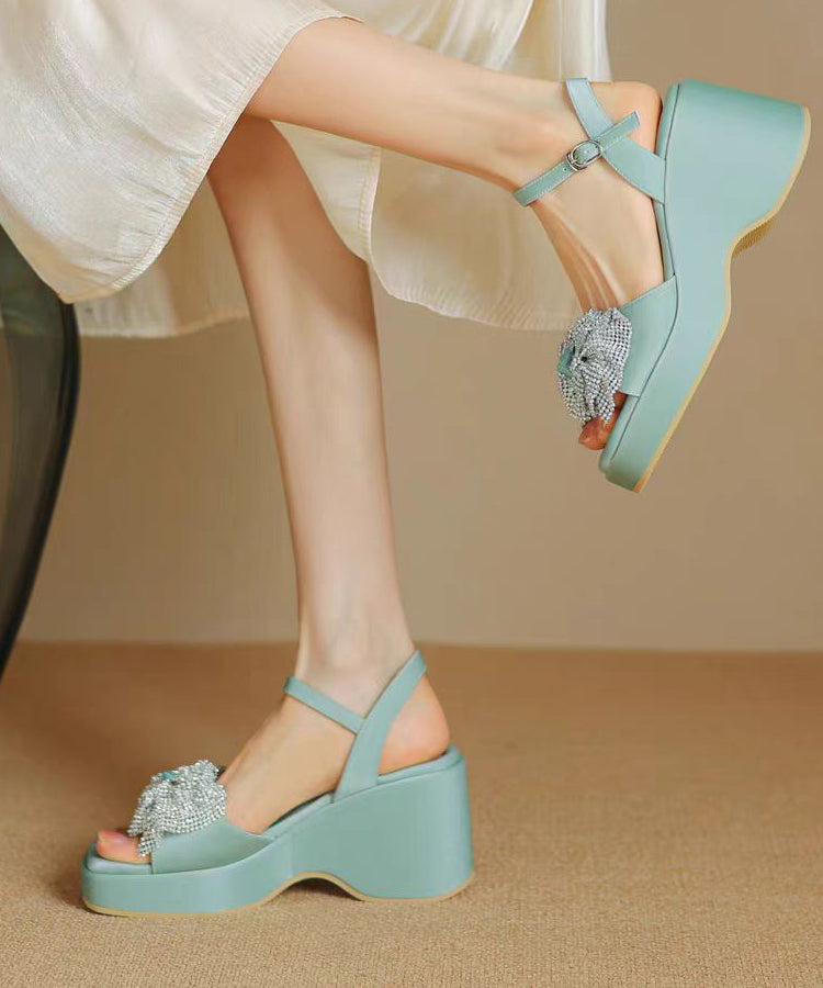 Graceful Orthopedic Sandals for Modern Look
