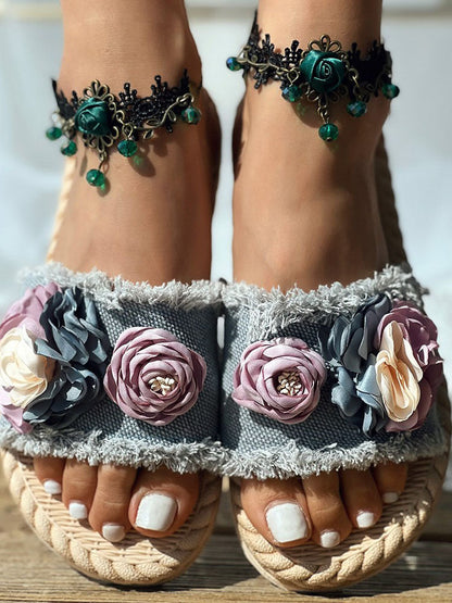 Graceful Orthopedic Sandals for Modern Look