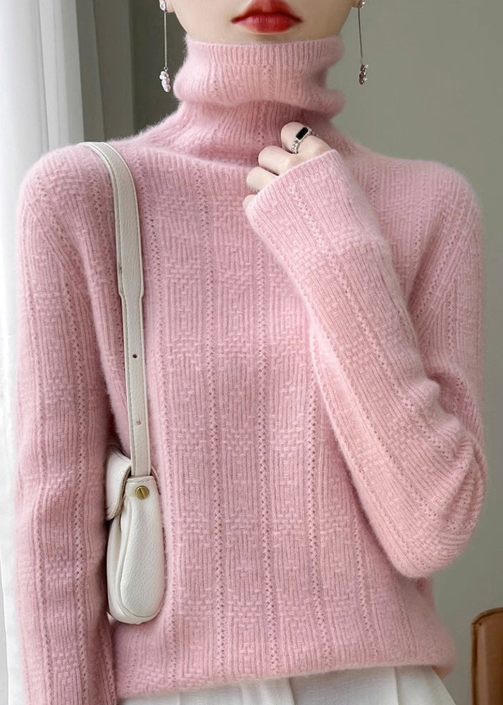 Effortlessly Elegant Sweater with a Timeless Design