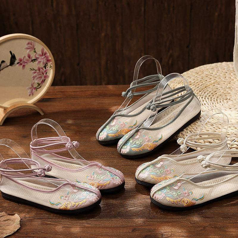 Graceful Orthopedic Shoes for Modern Look