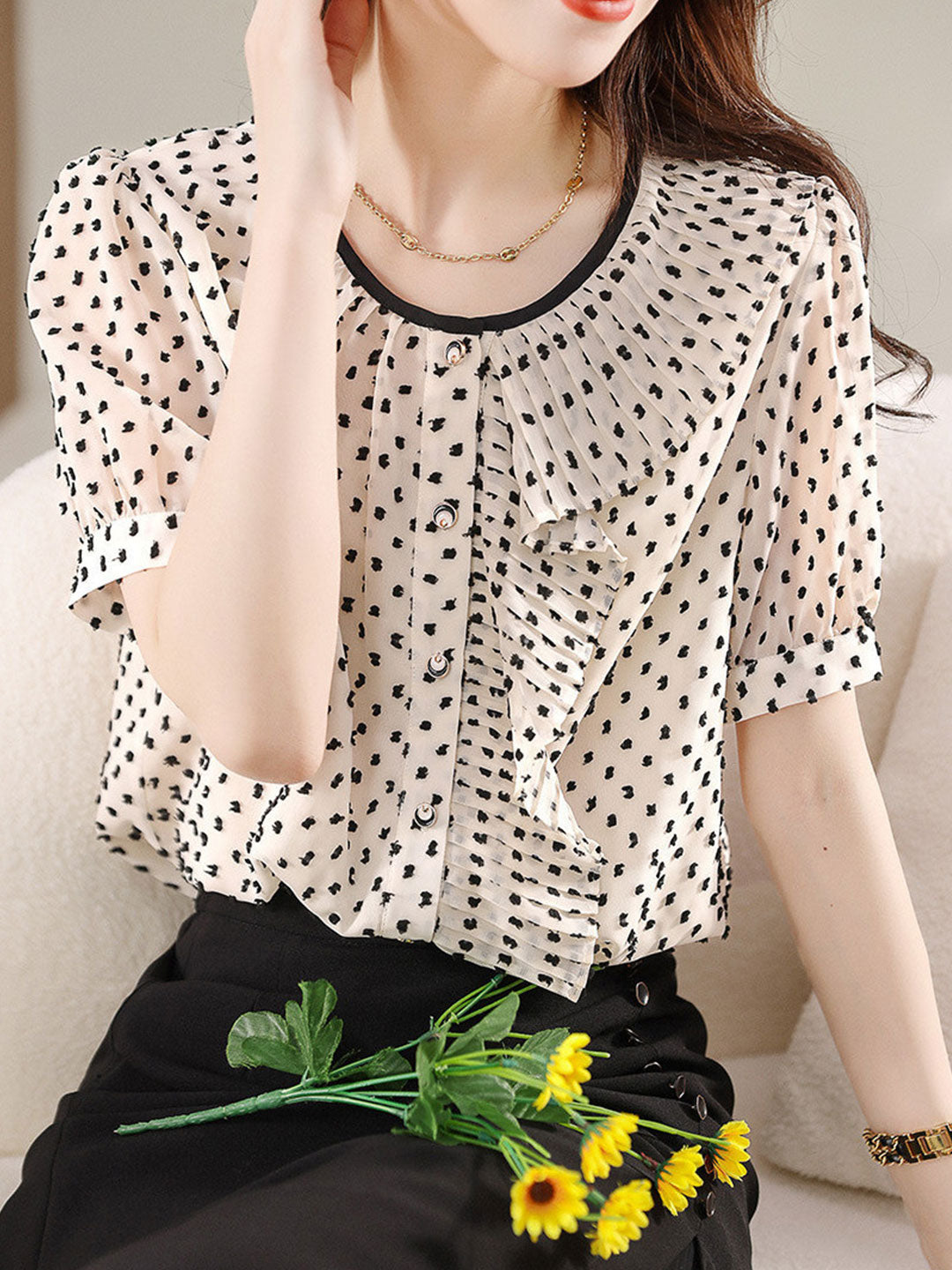 Gracefully Styled Shirt for Any Occasion