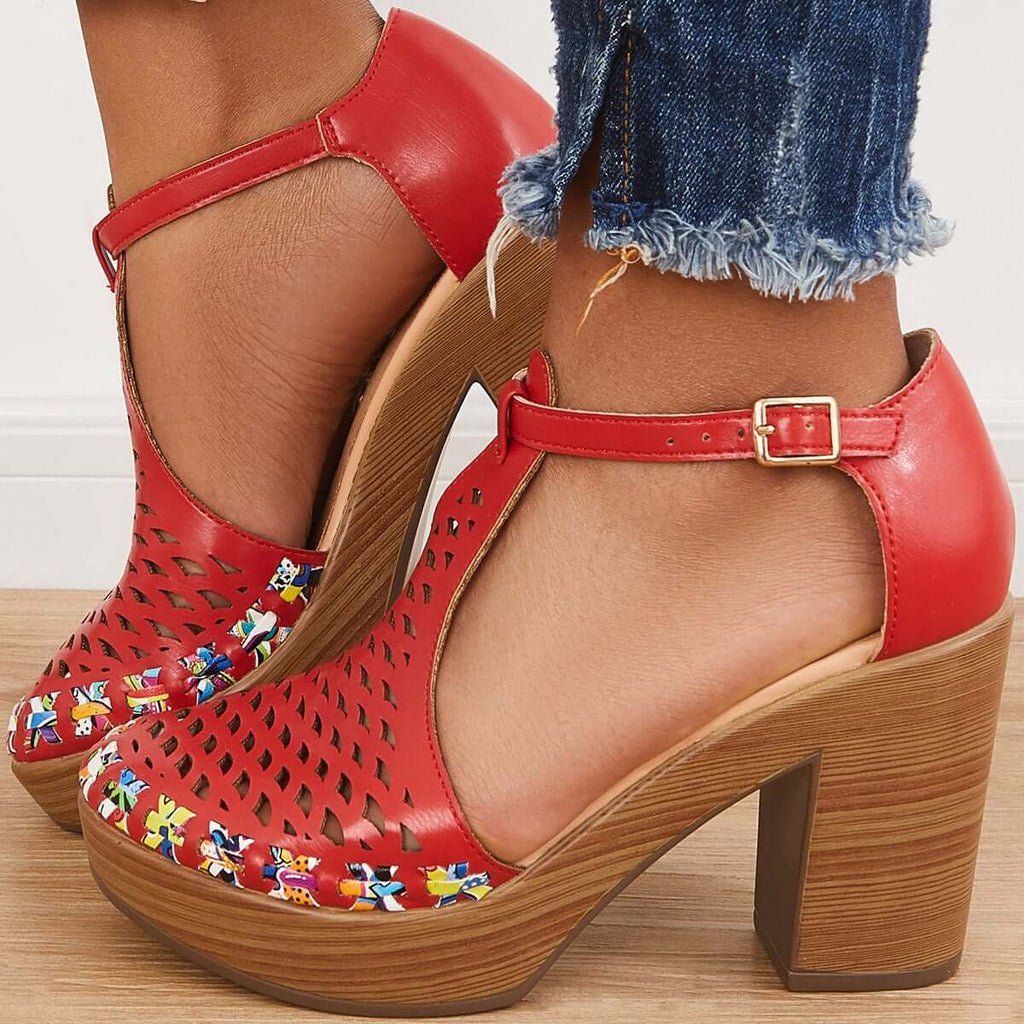 Classic Orthopedic Sandals with Timeless Style