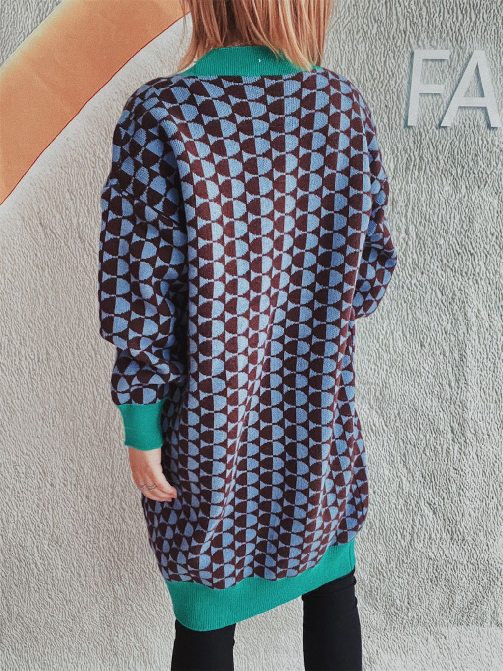 Effortlessly Elegant Cardigan with a Timeless Design