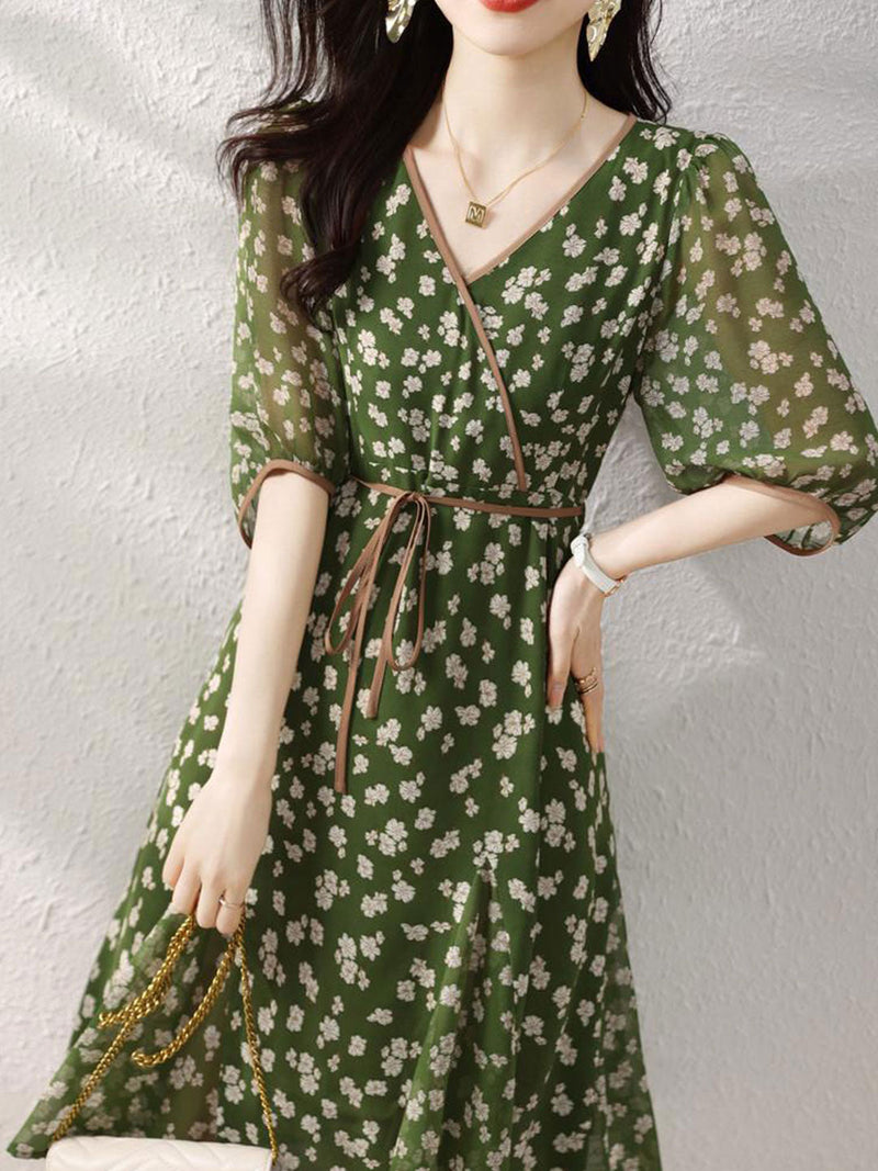 Gracefully Styled Dress for Any Occasion
