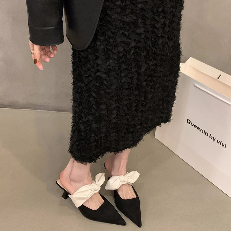 Chic Orthopedic Mules with Unique Design