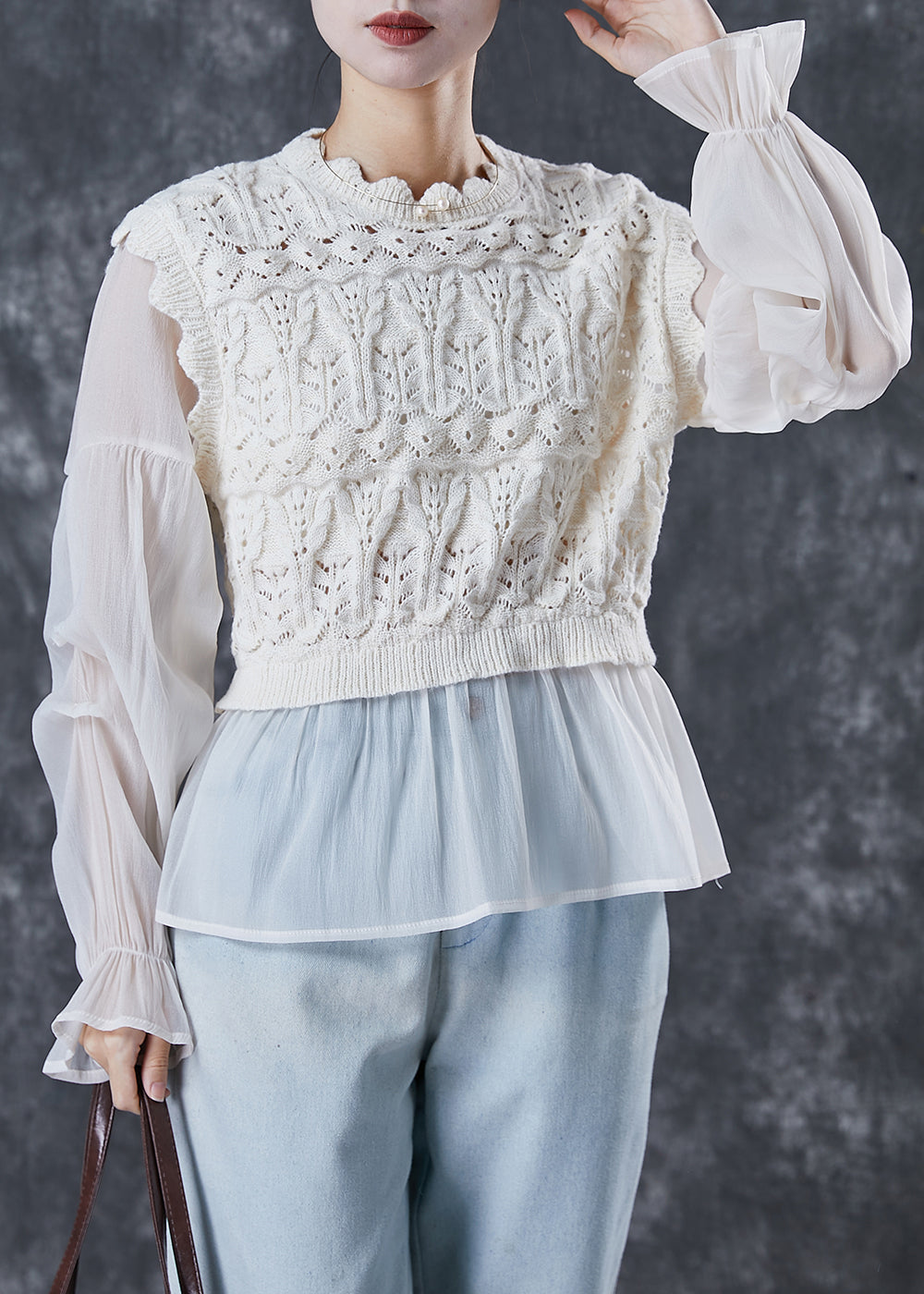 Beautifully Finished Top in a Timeless Design