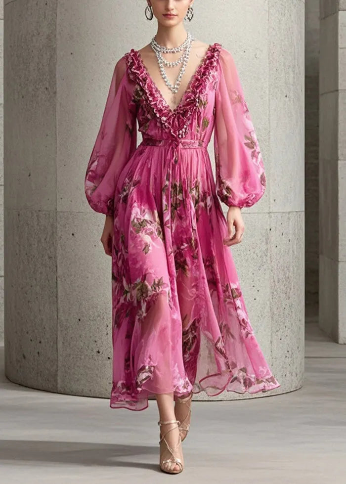 Well Tailored Dress with a Graceful Silhouette
