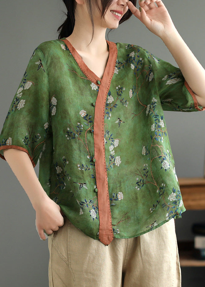 A Vintage Style Shirt with Delicate Timeless Details