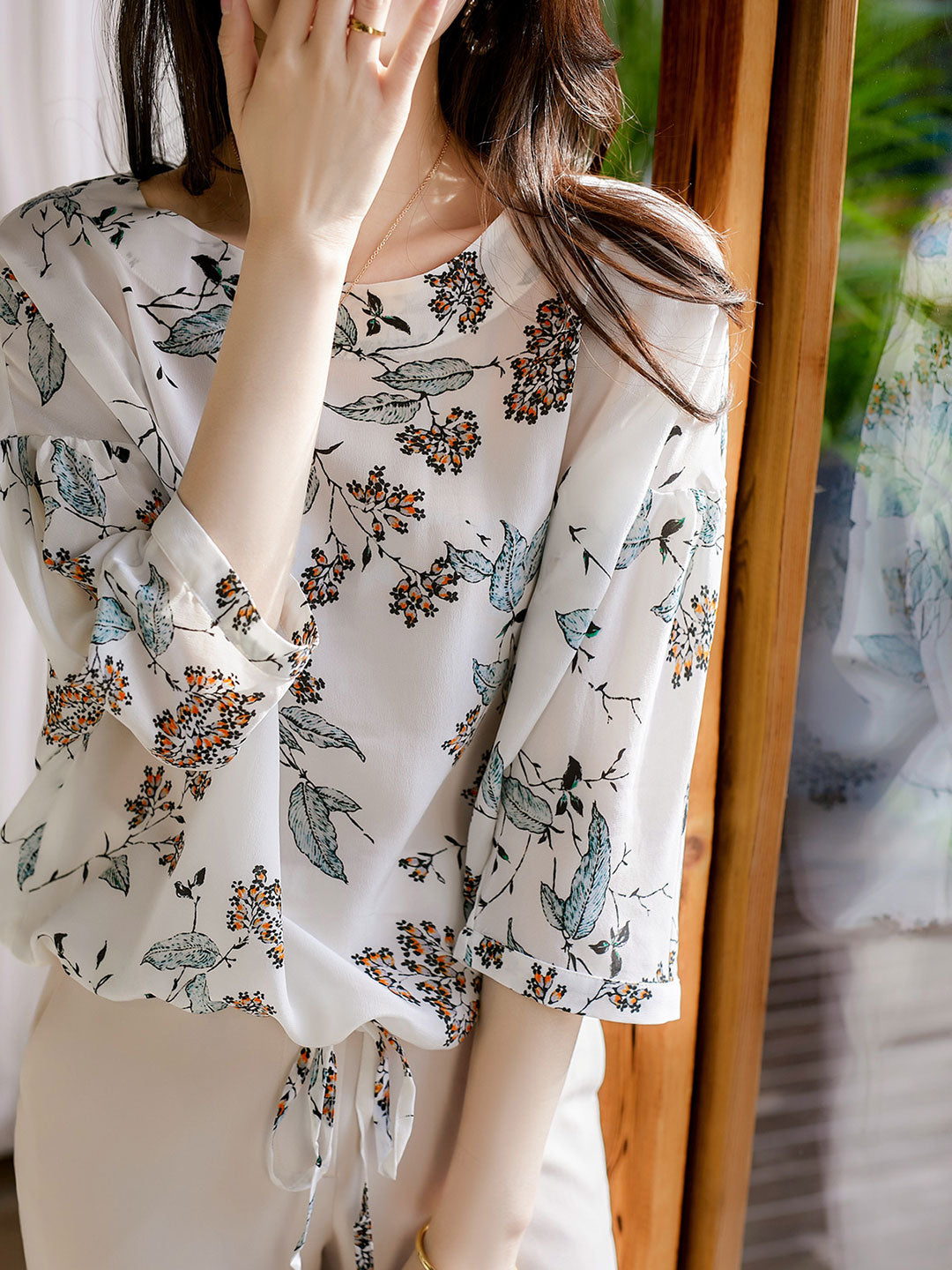 Beautifully Finished Top in a Timeless Design