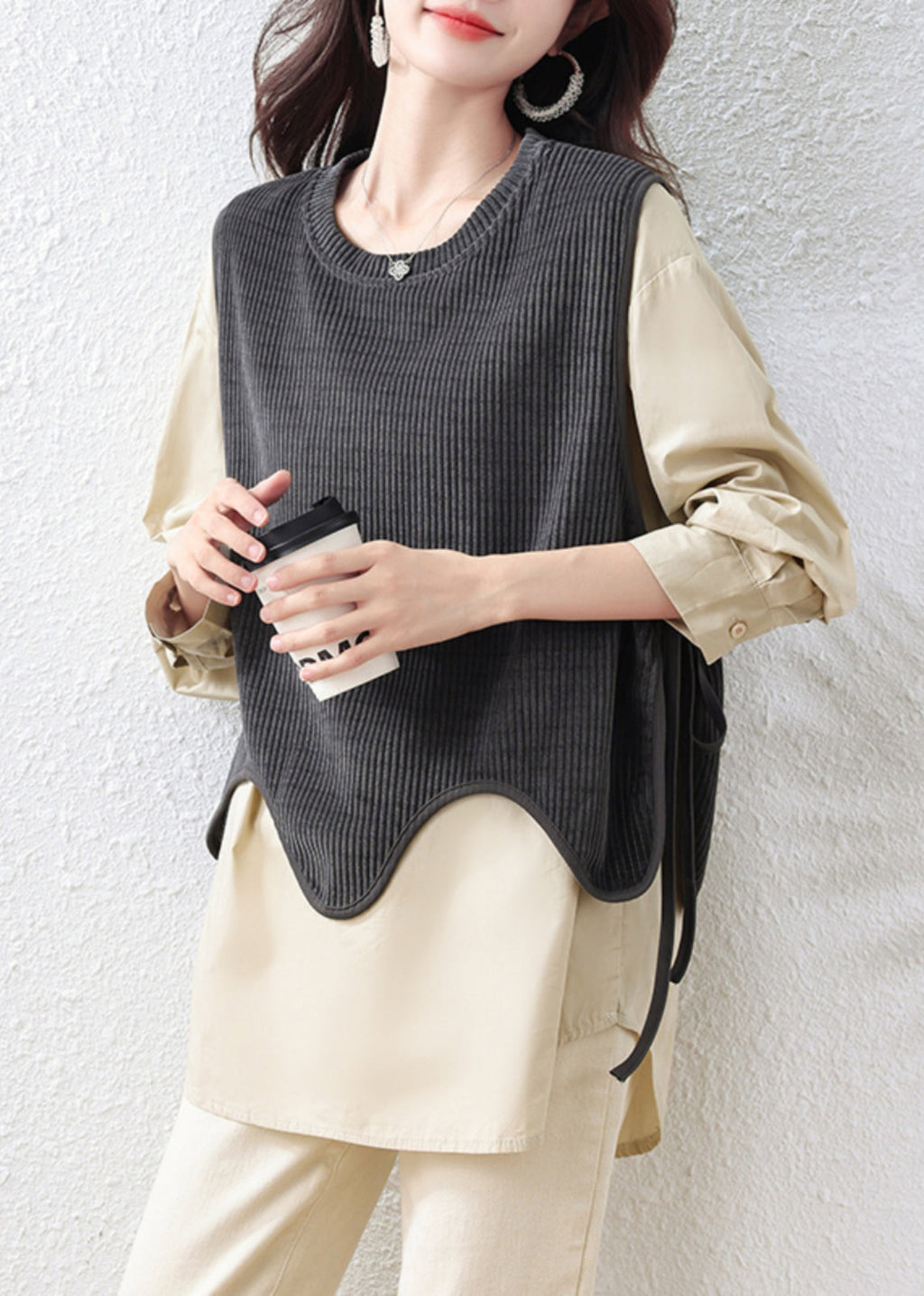 Well Tailored Top with a Graceful Silhouette