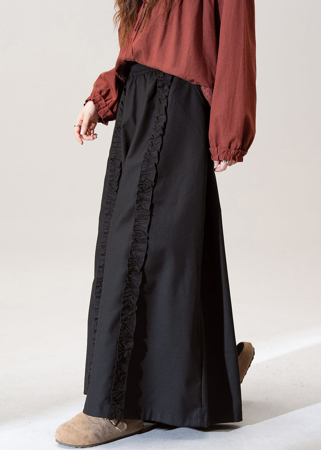 Sophisticated Pants with a Clean Classic Look