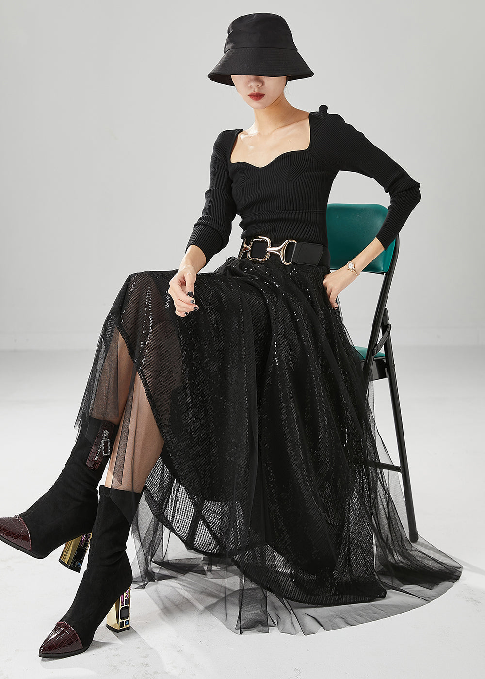 Effortlessly Elegant Garment with a Timeless Design