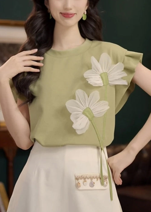 Classic Vintage Shirt with a Flattering Fit