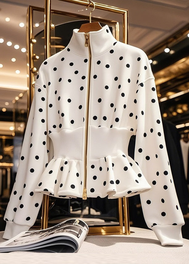 Gracefully Styled Coat for Any Occasion