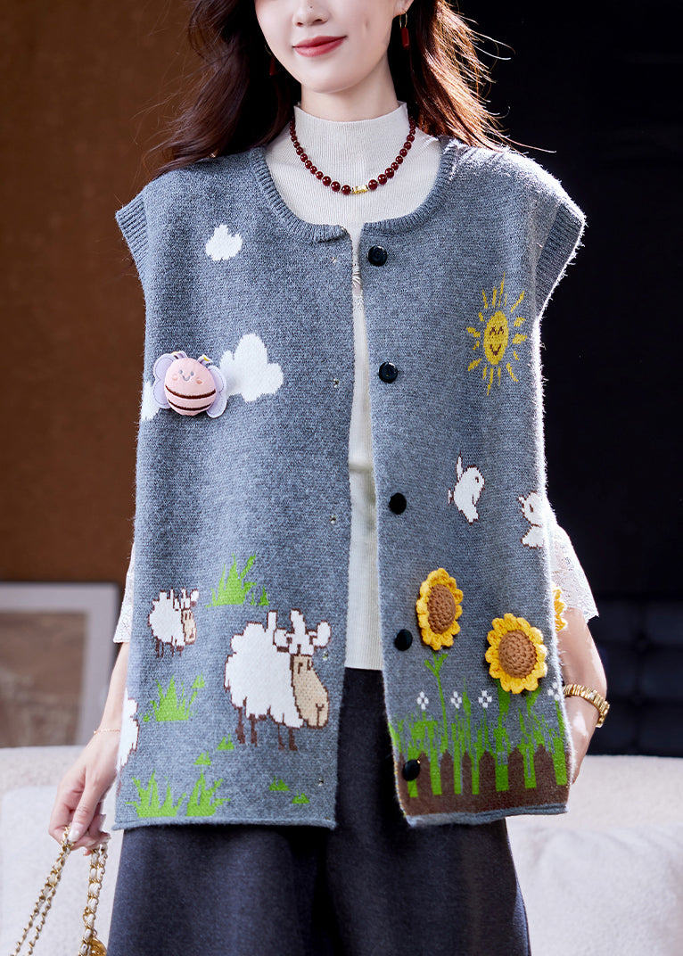 Gracefully Styled Garment for Any Occasion