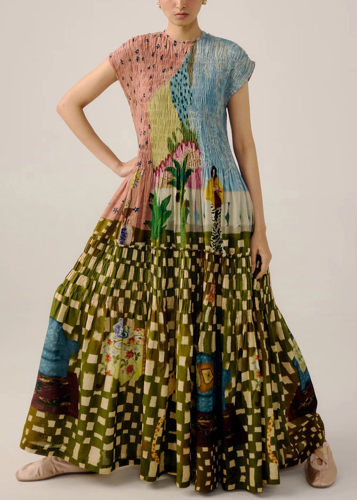 Classic Vintage Dress with a Flattering Fit