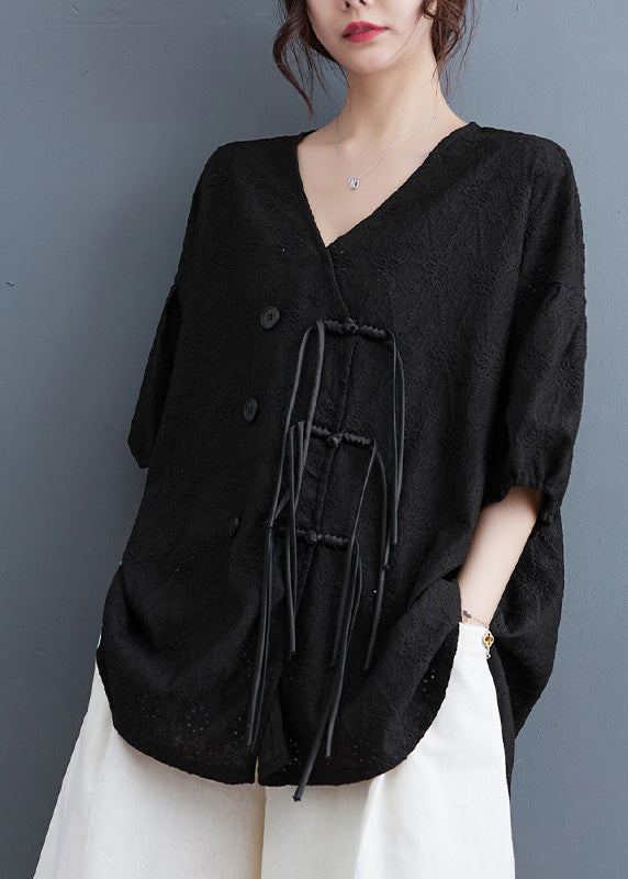 Effortlessly Elegant Top with a Timeless Design