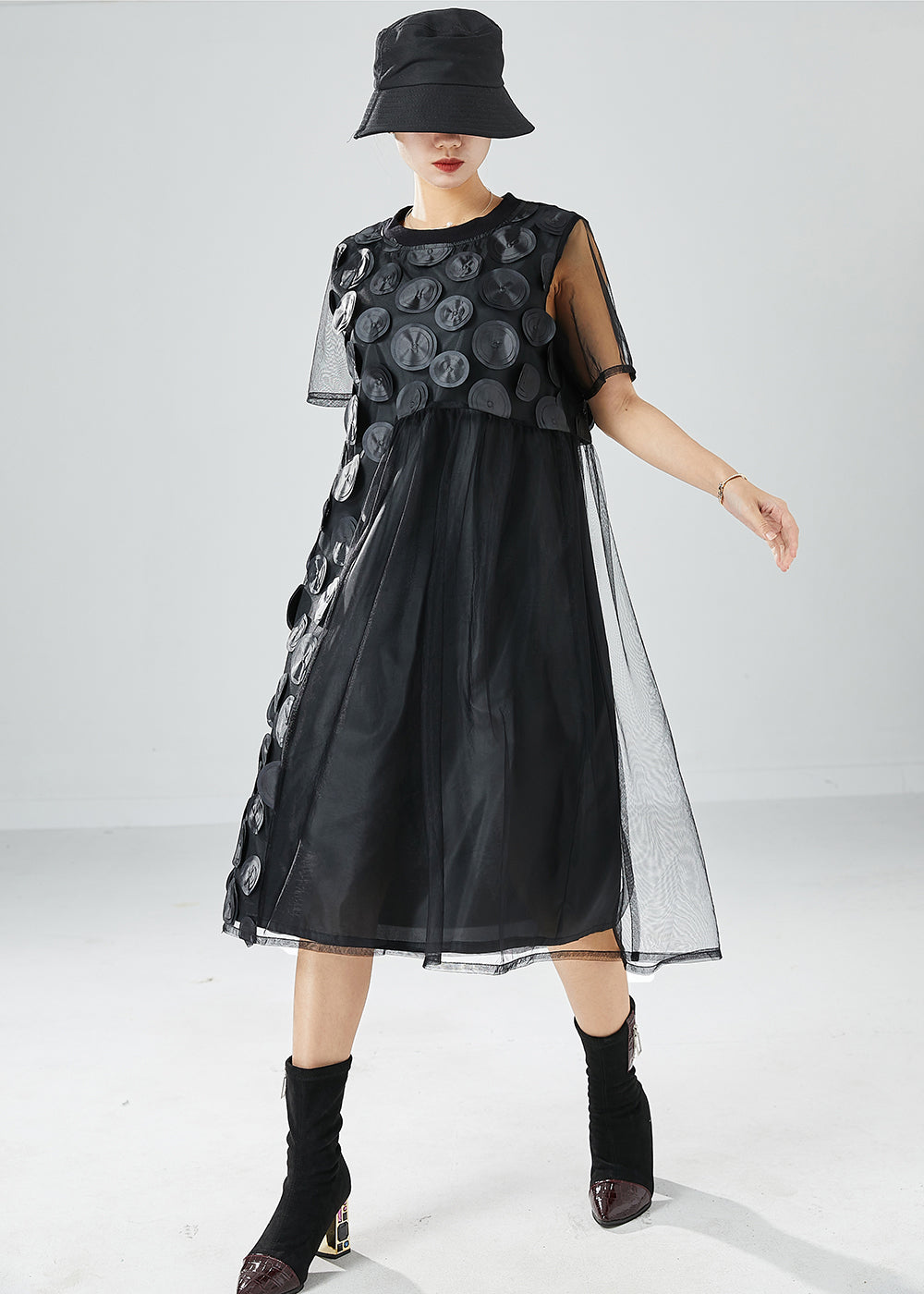 Beautifully Crafted Dress in a Classic Style