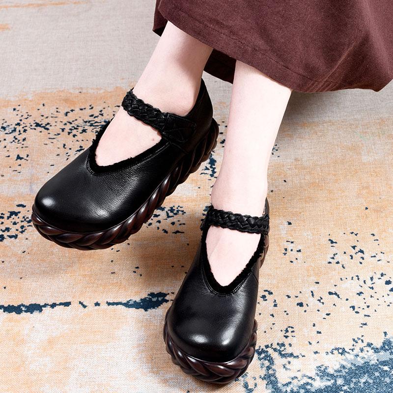 Graceful Orthopedic Shoes for Modern Look