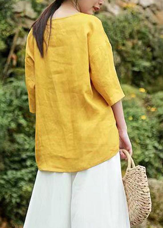 Well Tailored Top with a Graceful Silhouette