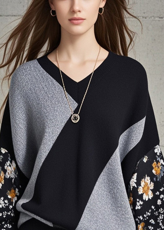 Effortlessly Elegant Top with a Timeless Design