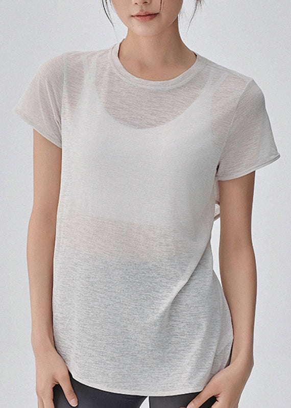 Well Tailored Top with a Graceful Silhouette