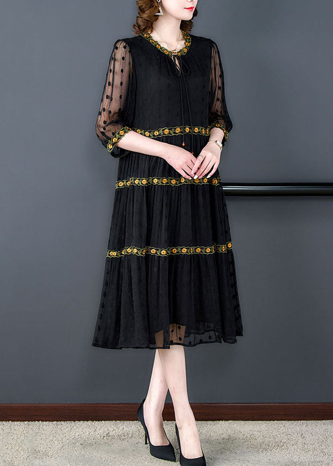 Classic Vintage Dress with a Flattering Fit