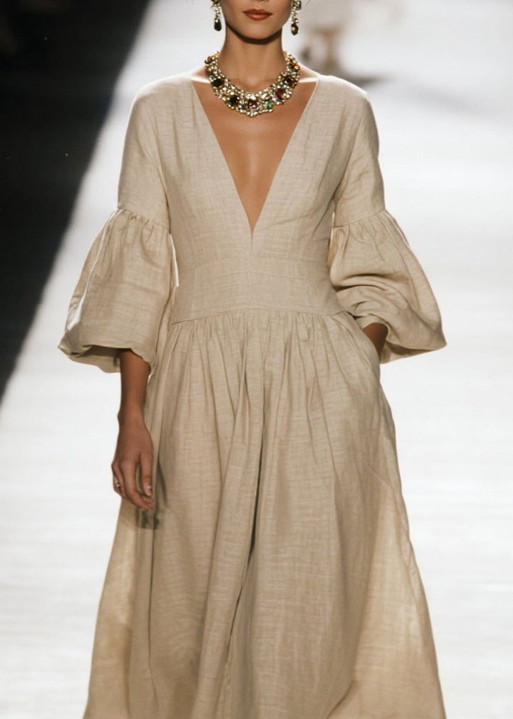 Effortlessly Elegant Dress with a Timeless Design