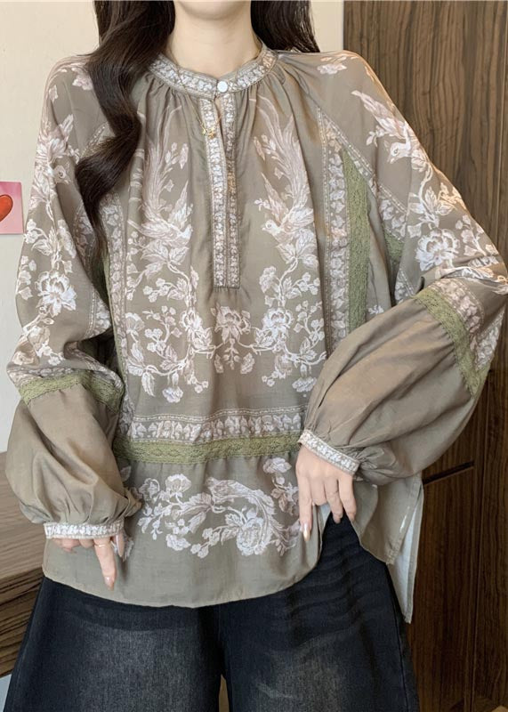 Effortlessly Elegant Blouse with a Timeless Design