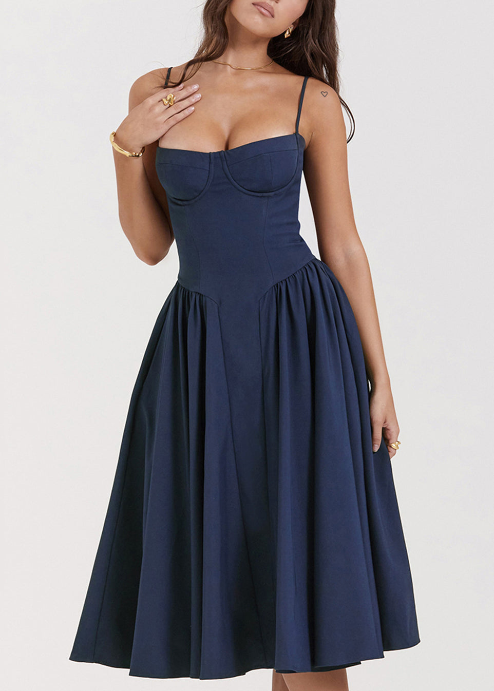 Classic Vintage Dress with a Flattering Fit