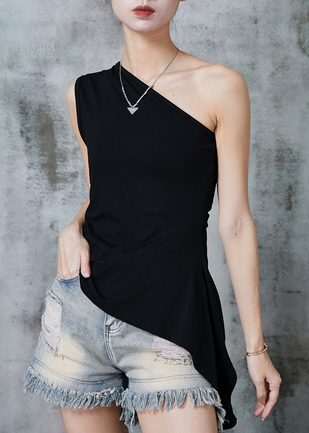 Effortlessly Elegant Top with a Timeless Design