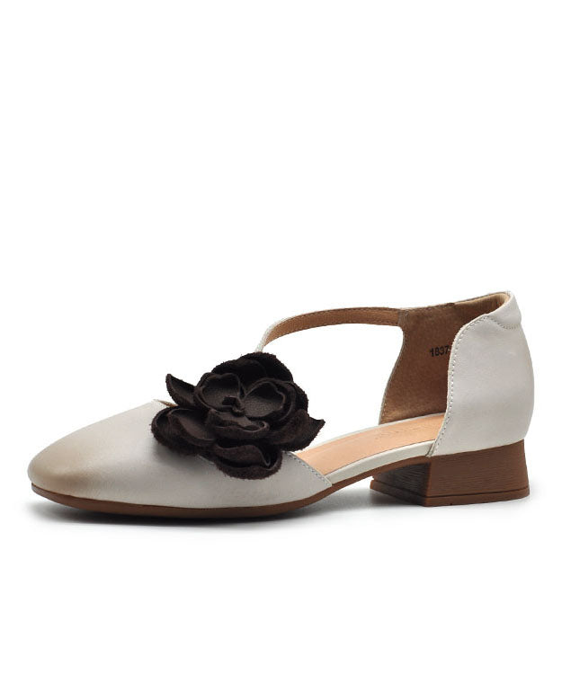 Graceful Orthopedic Sandals for Modern Look