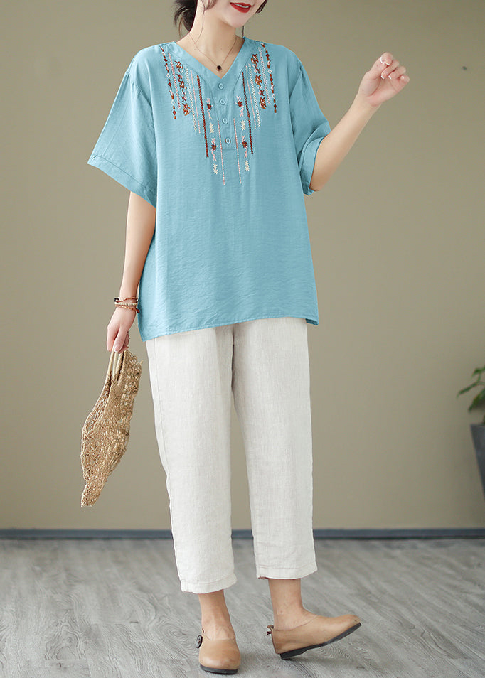 Classic Vintage Shirt with a Flattering Fit