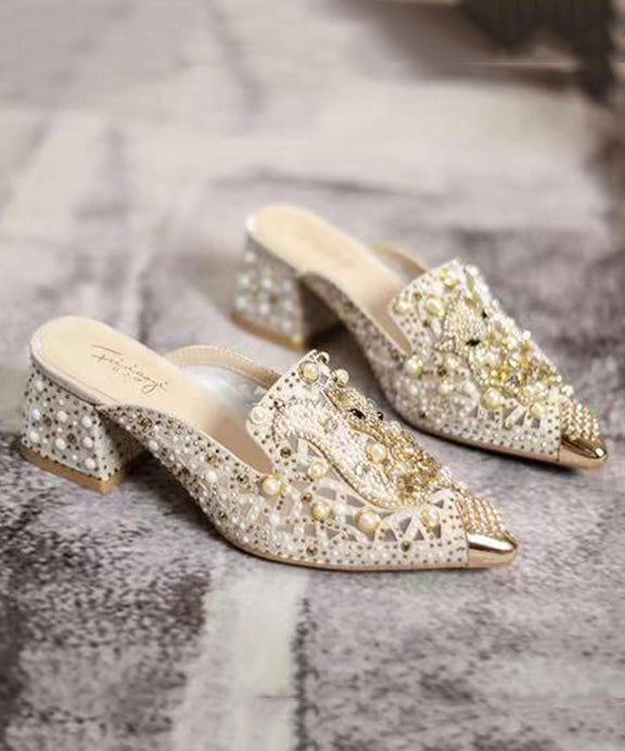 Graceful Orthopedic Sandals for Modern Look