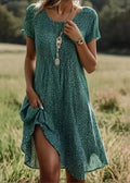 Effortlessly Elegant Dress with a Timeless Design