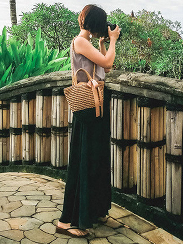 Well Tailored Pants with a Graceful Silhouette