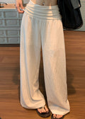 Elegantly Styled Pants for Everyday Wear