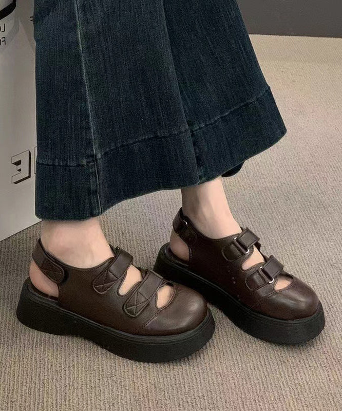 Graceful Orthopedic Sandals for Modern Look