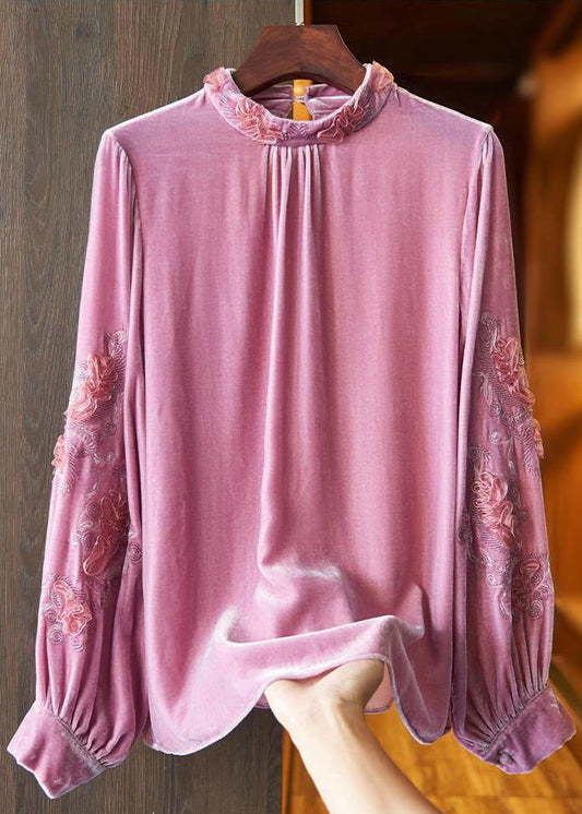 A Vintage Style Top with Delicate Timeless Details
