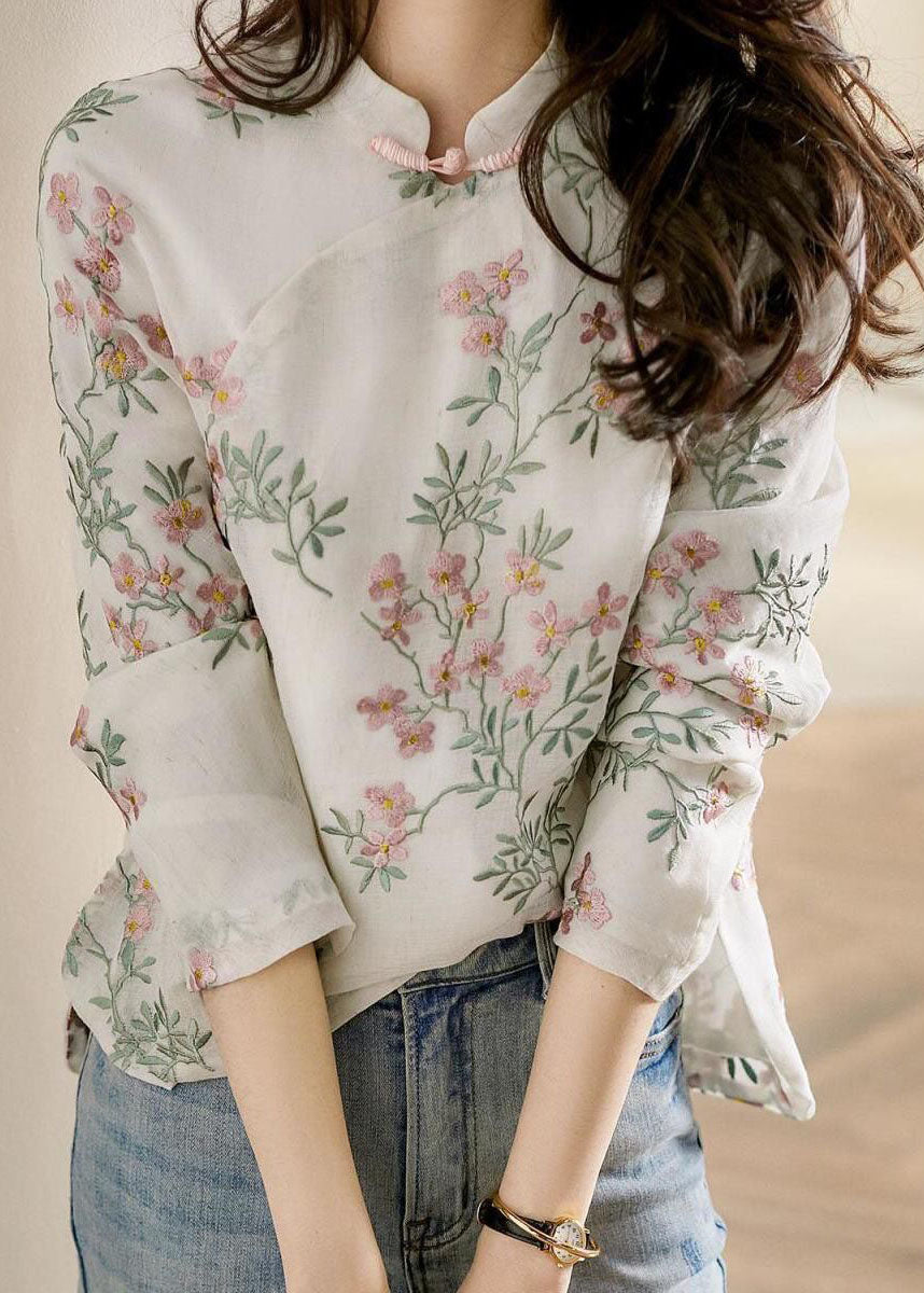Polished Blouse with an Effortless Classic Look