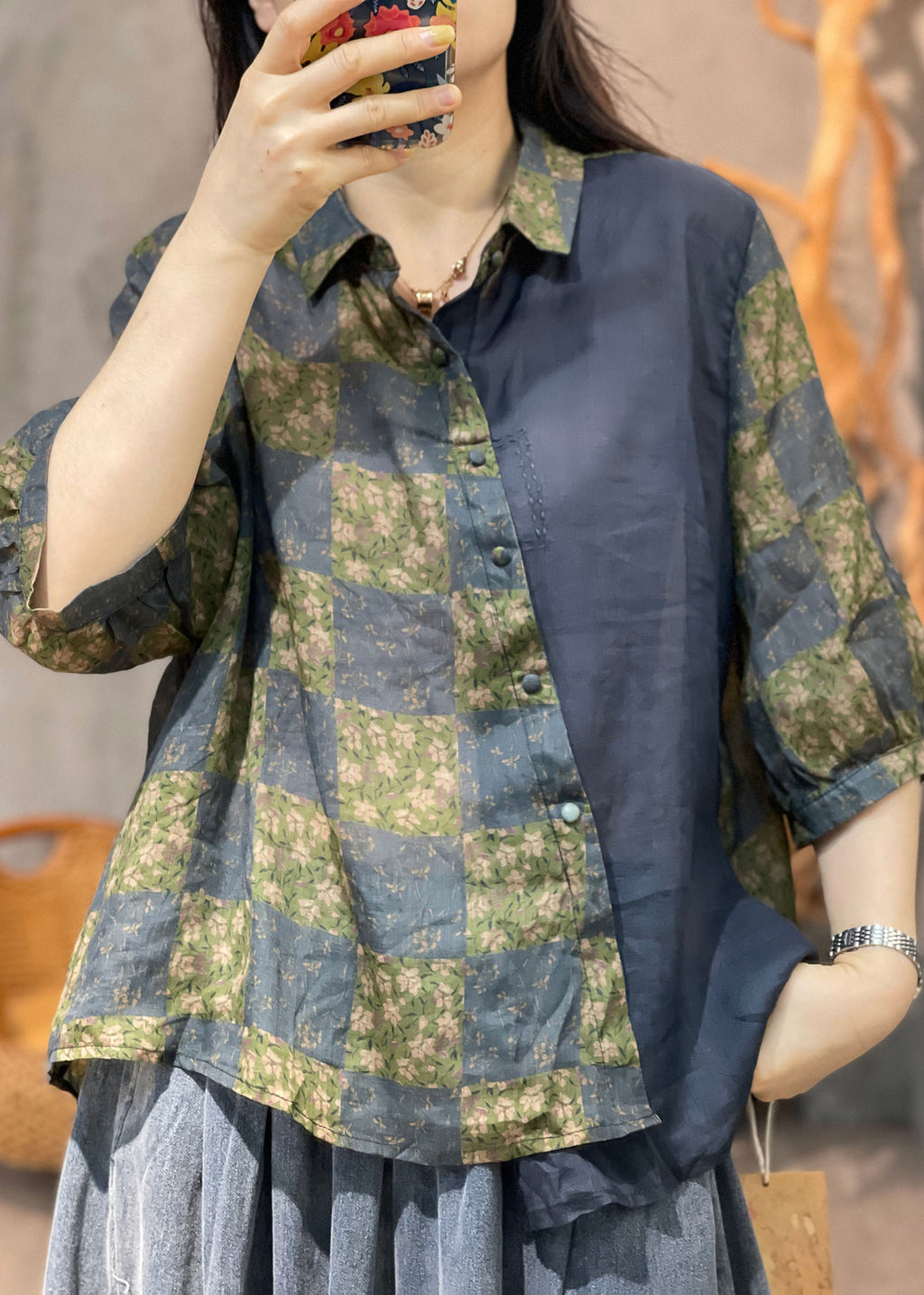 Effortlessly Elegant Shirt with a Timeless Design