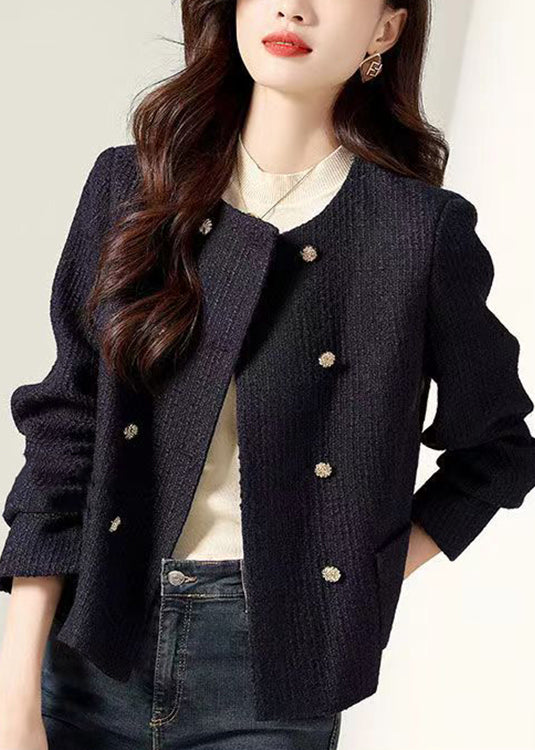 Effortlessly Elegant Coat with a Timeless Design