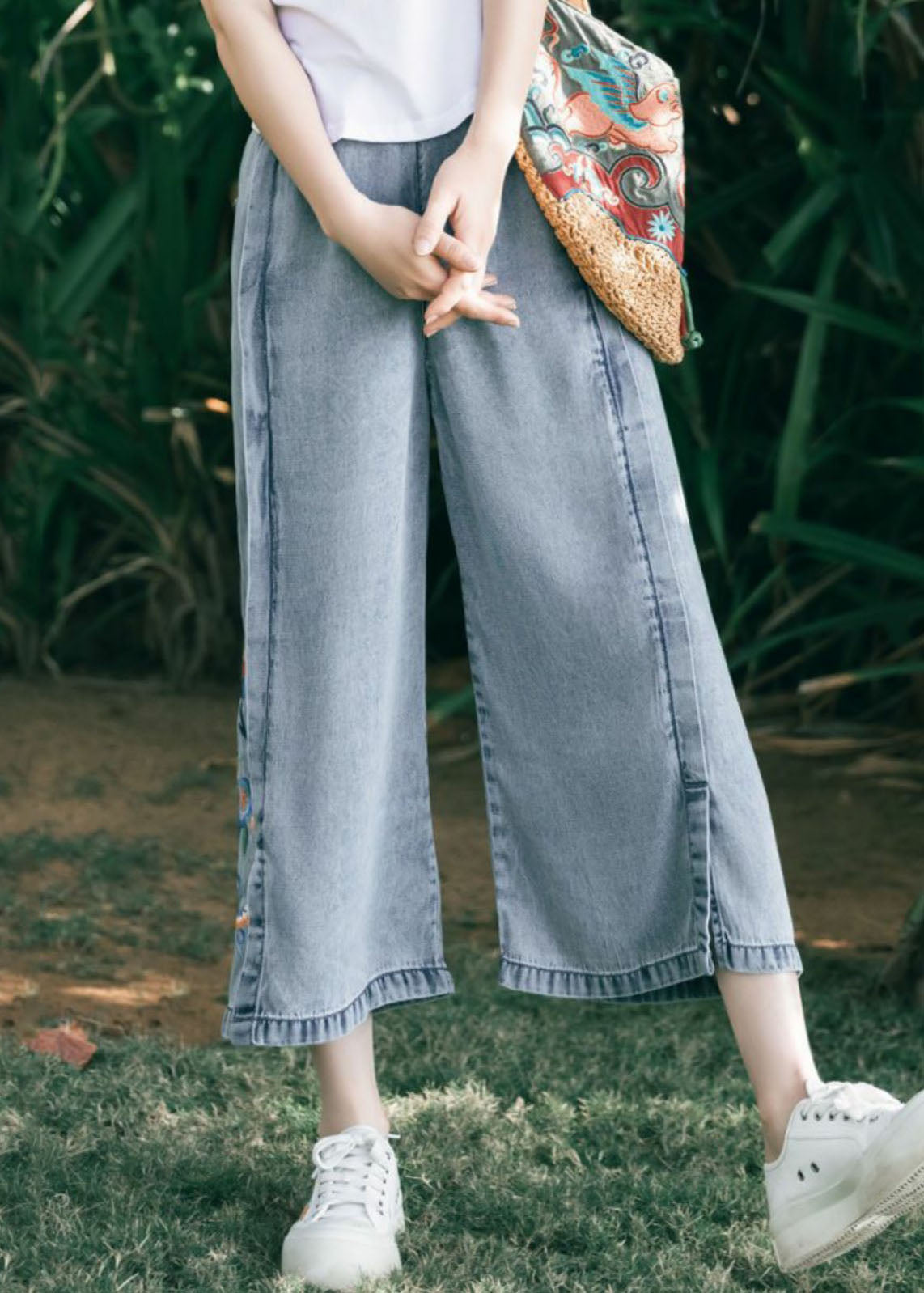Classic Vintage Pants with a Flattering Fit