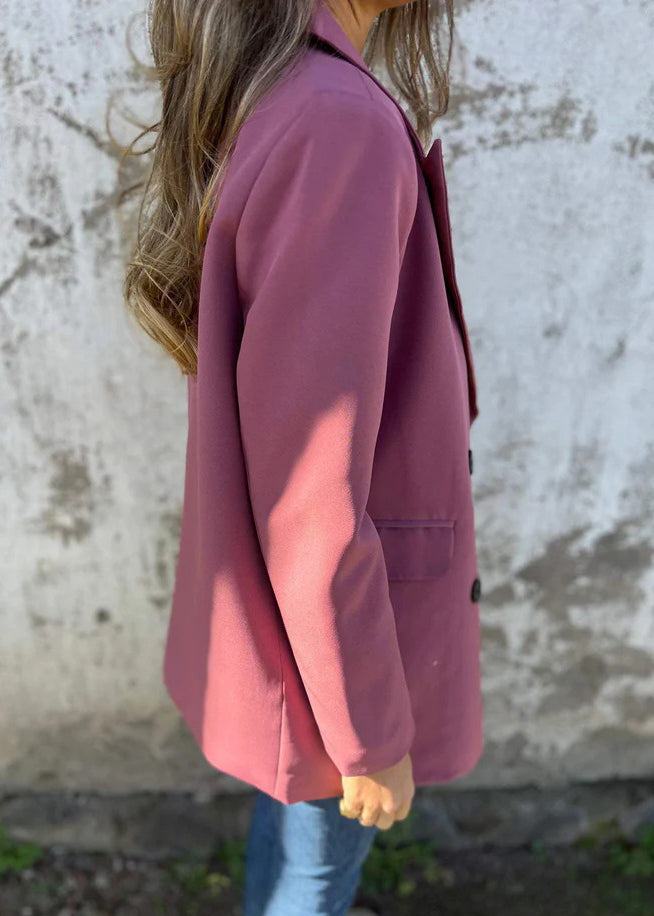 Sophisticated Coat with a Clean Classic Look