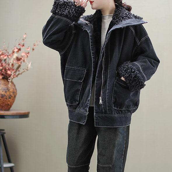 Elegantly Styled Jacket for Everyday Wear